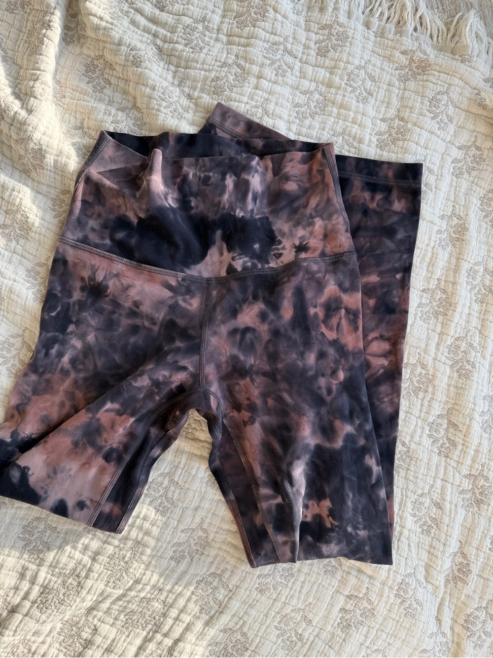 Lululemon align leggings 25” - Picture 4 of 6